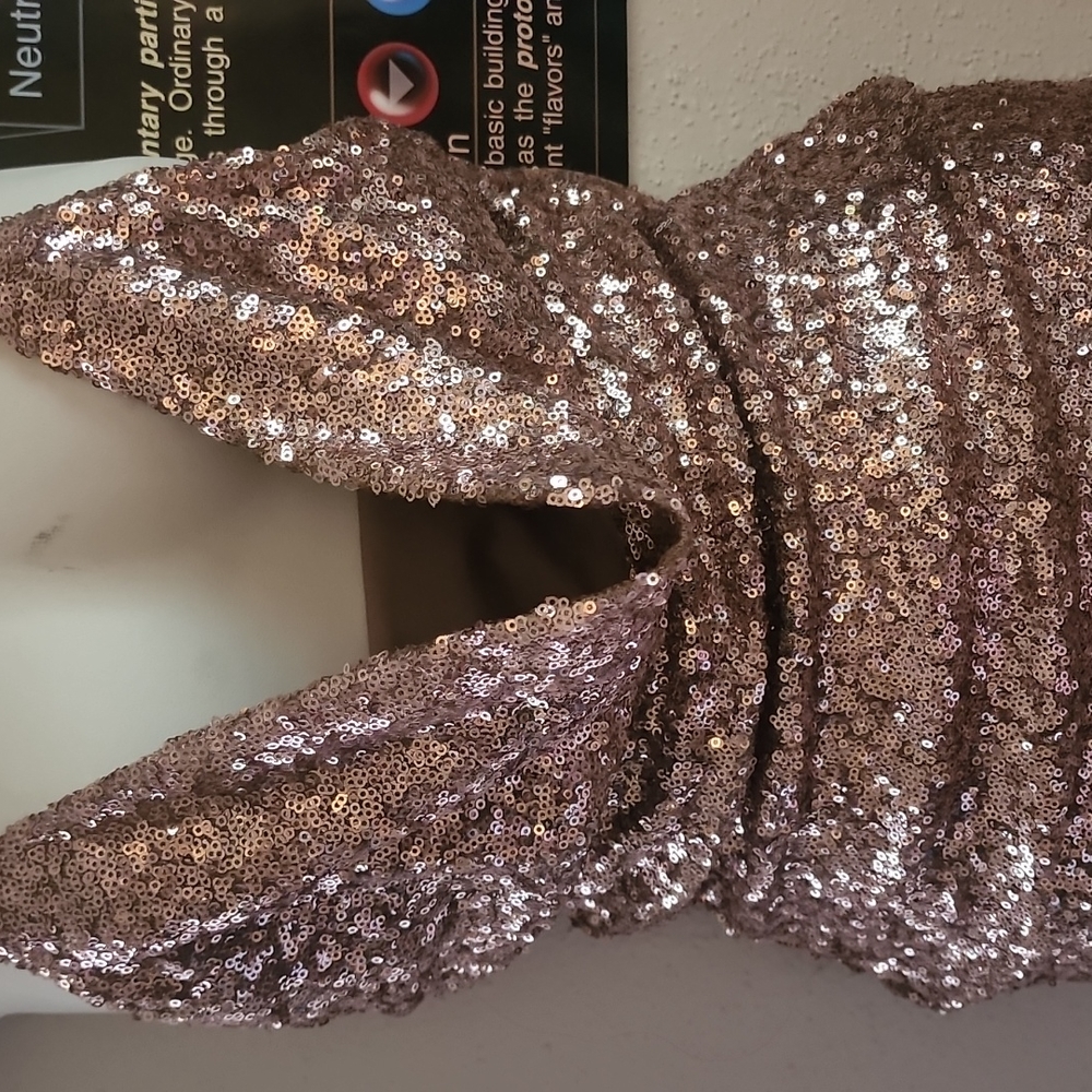 Dress - Picture 3 of 6